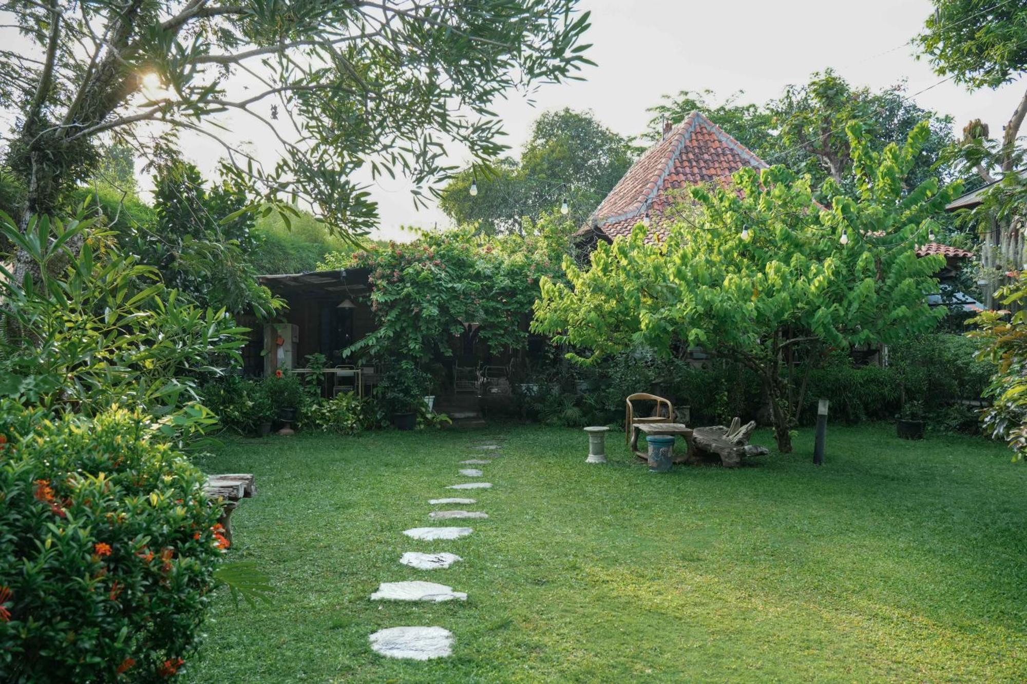Djajanti House Semarang Exterior foto