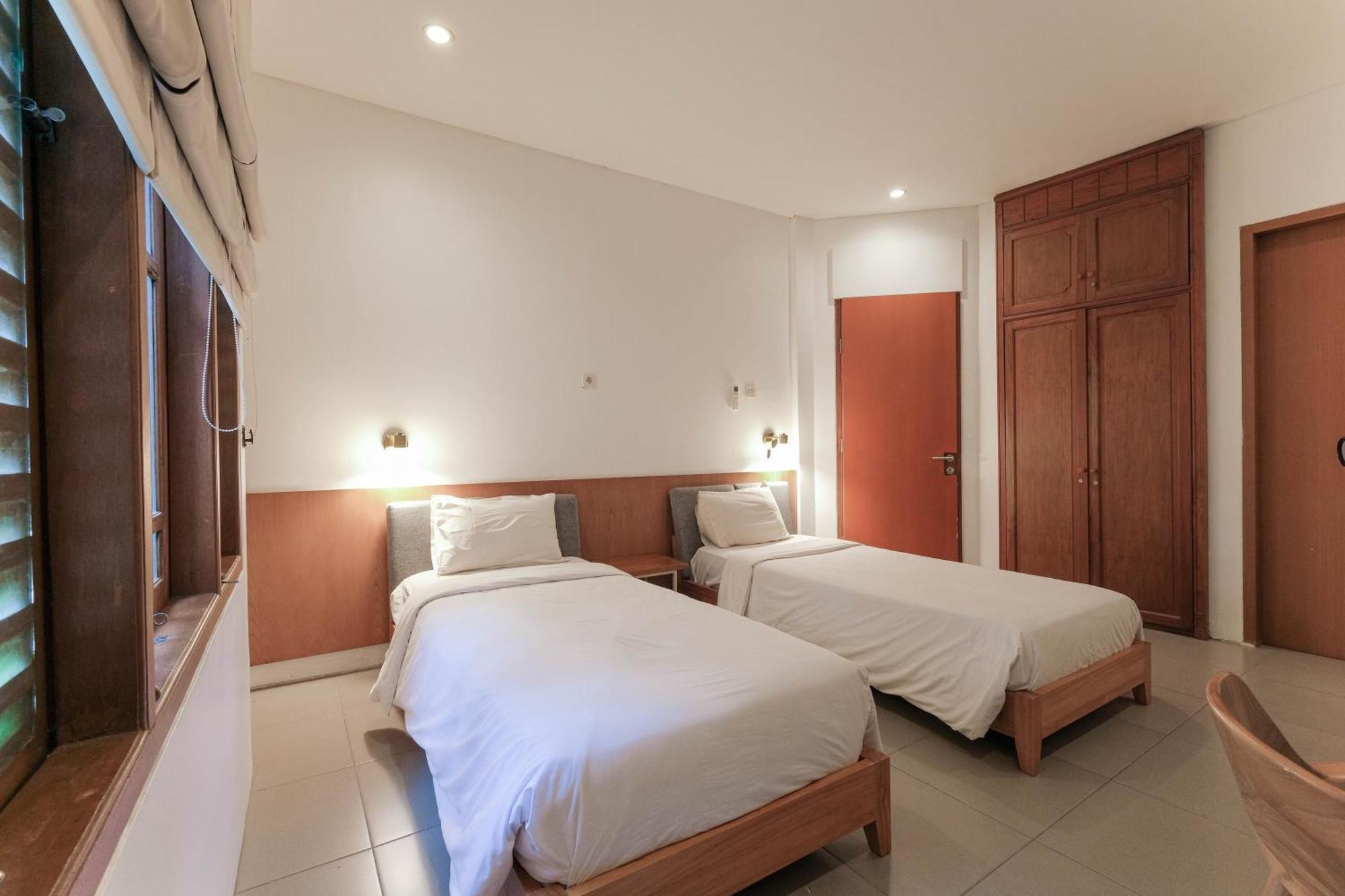Djajanti House Semarang Exterior foto